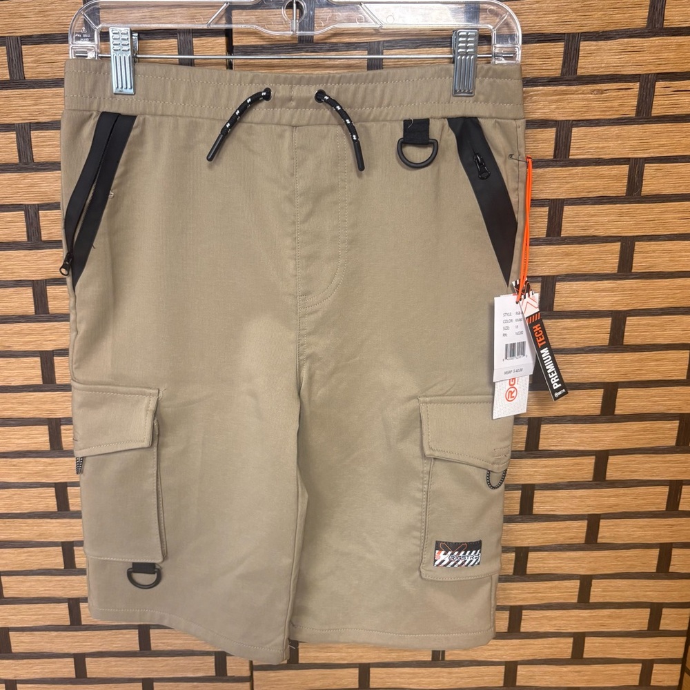 RGSTR Tan Cargo‎ Shorts Size 18